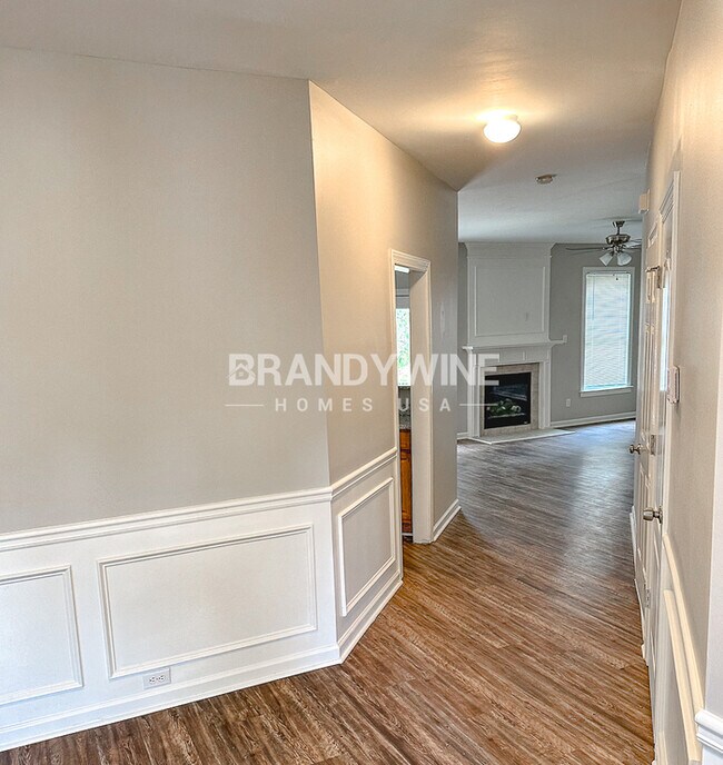 Photo - 5209 Lakerock Dr SW