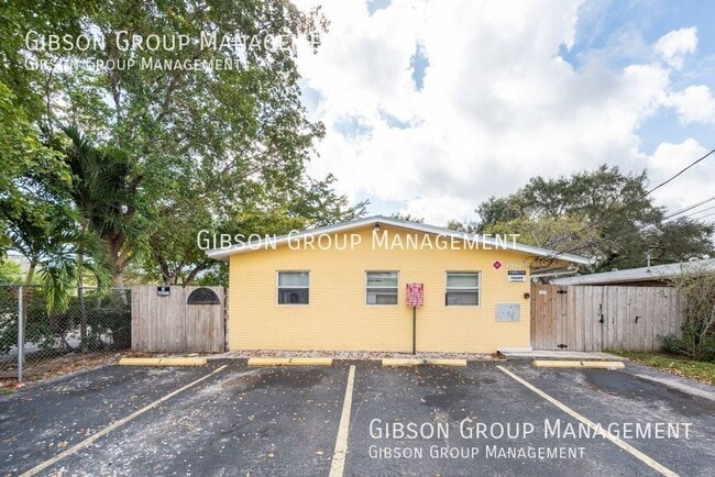 Photo - 1808 SW 11th Ct Unit 4