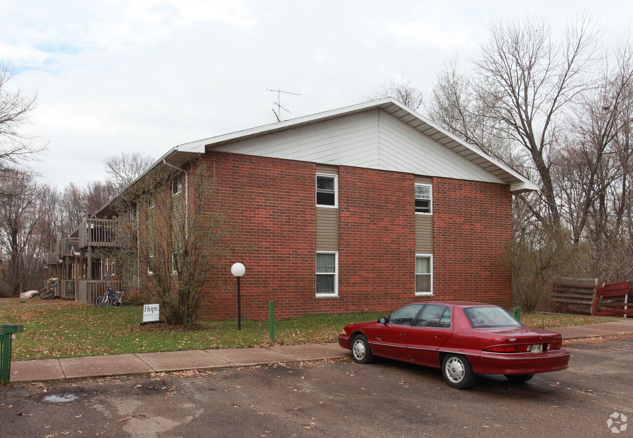 Elk Mound Housing Apartments - Elk Mound Housing Apartments