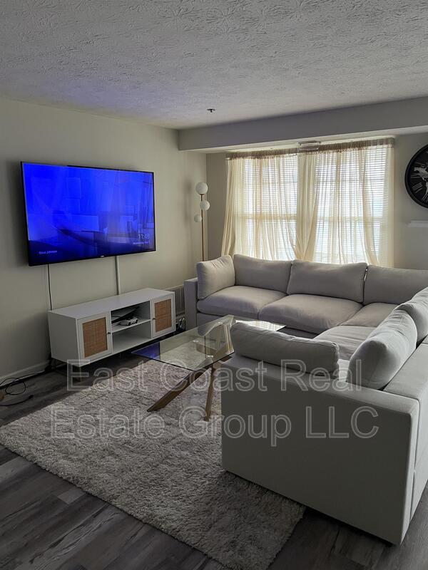 Photo - 615 Himes Ave Unidad Apt 102