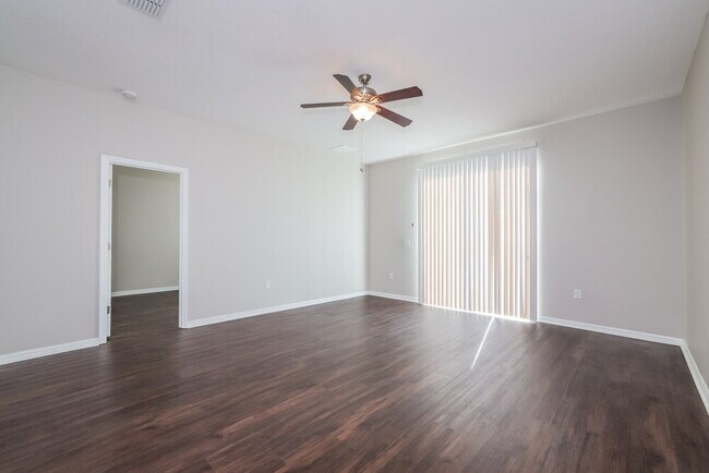 Photo - 2220 Paria Ln
