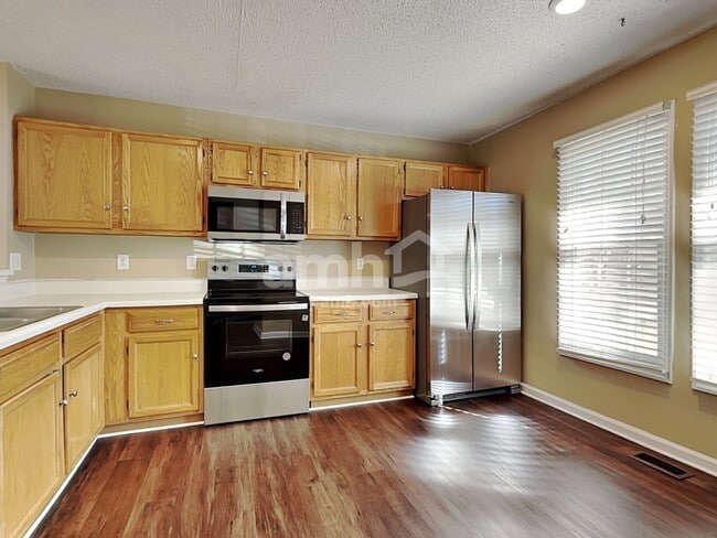 Photo - 505 Westminster Dr