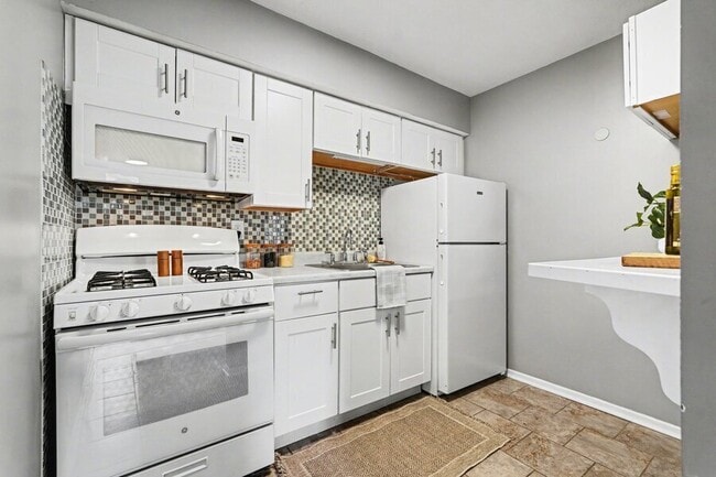 Photo - 2727 Madelyn Dr SW Unit A