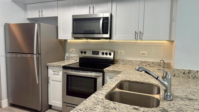 Photo - 11155 SW 5th Pl Unidad 302