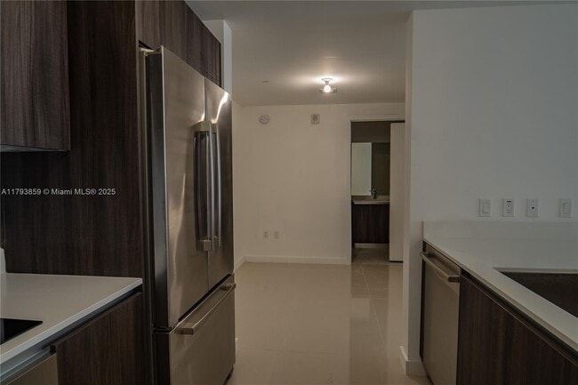 Photo - 488 NE 18th St Unidad 1809