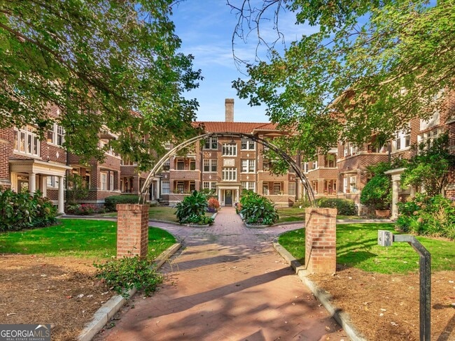 Building Photo - 198 Ponce De Leon Ave NE Unit D7