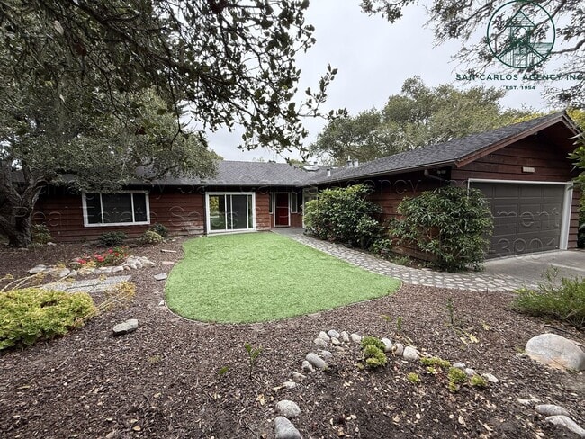 Building Photo - Remodeled Three Bedroom Upper Hatton Fields Home