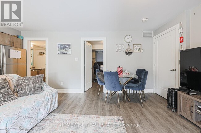 Photo - 814 Glencairn Ave