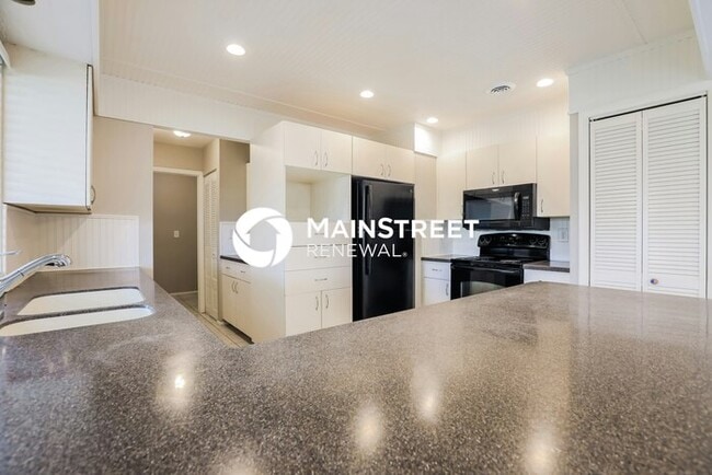 3 Bedroom Pet-Friendly Home in PORT CHARLOTTE, FL with Main Street Renewal