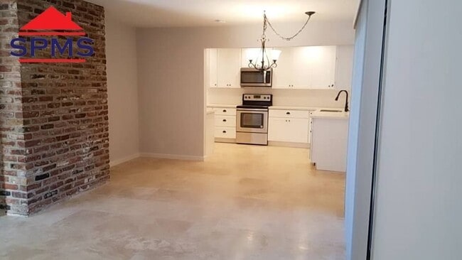 Photo - 907 Stern Cir