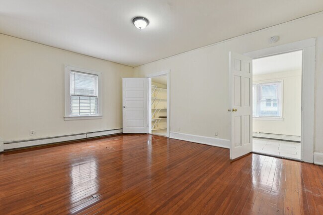 Photo - 9 Rosedale Ave Unit 2