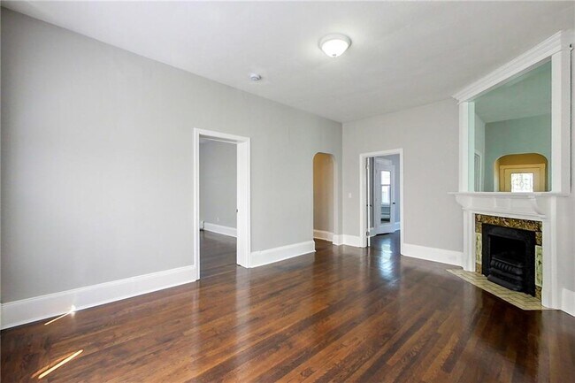 Photo - 41 Almy St Unit 1