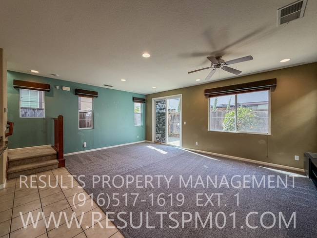 Photo - Lovely Courtyard Home 3 Bedroom w Bonus Rm