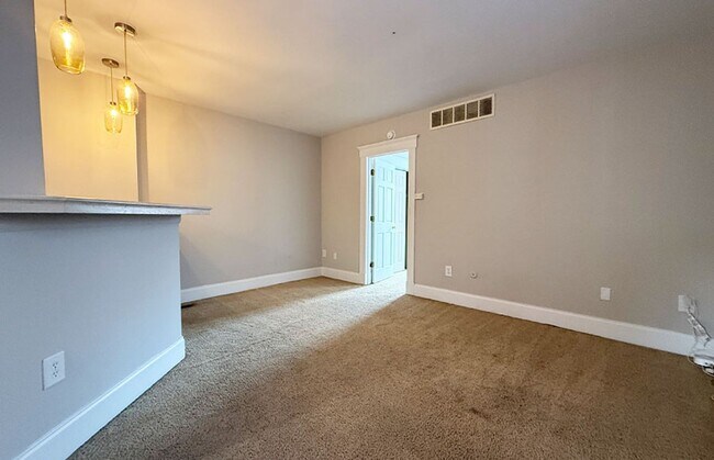 Photo - 3251 Bishop St Unit 3251-02