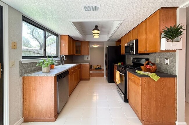 Photo - 8401 Loralinda Dr