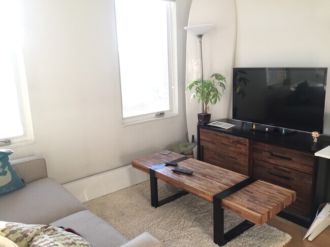 Photo - 109 3rd St Unit 4