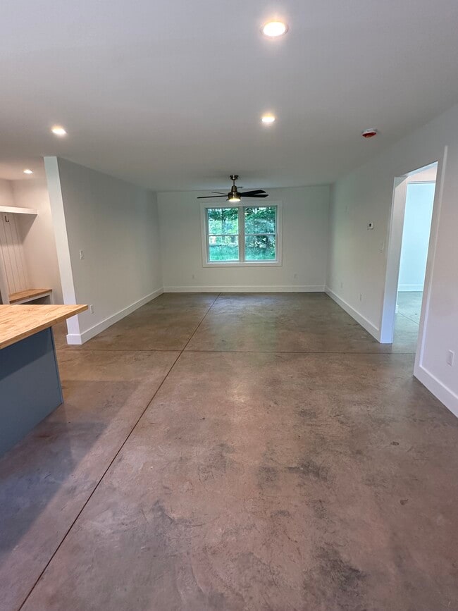 Photo - 110 Barrett Rd