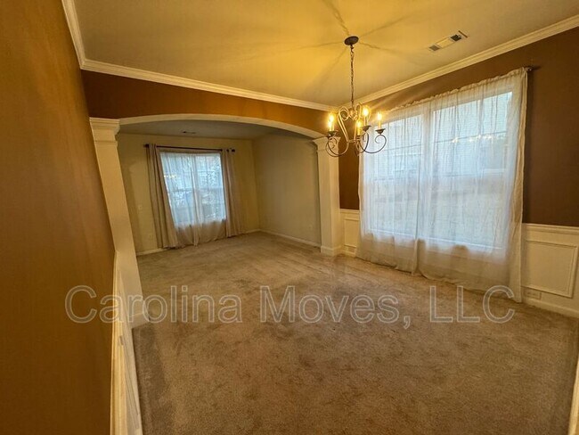 Photo - 108 Tagus Ct