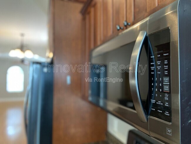 Photo - 332 E Kaley St