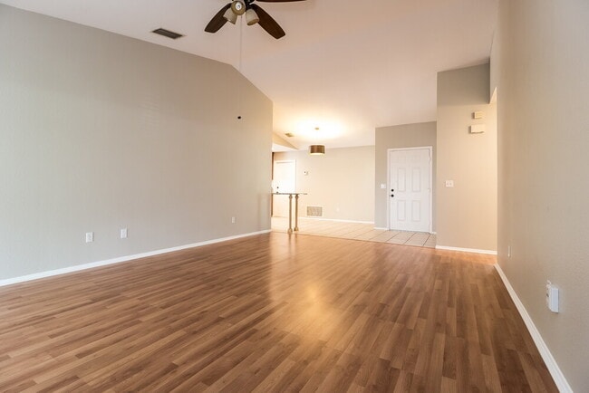 Photo - 1042 Alpug Ave