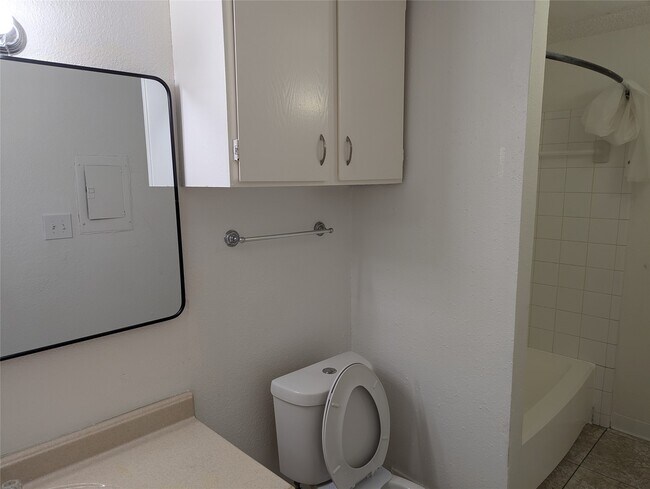Photo - 10855 Meadowglen Ln Unit 810