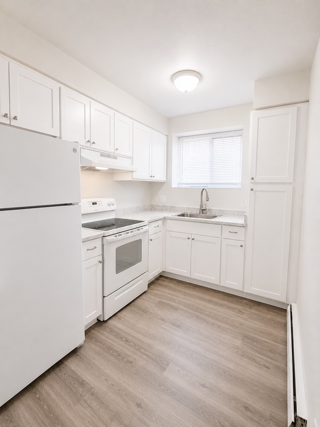 Photo - 3604 E Uintah St Unit B10