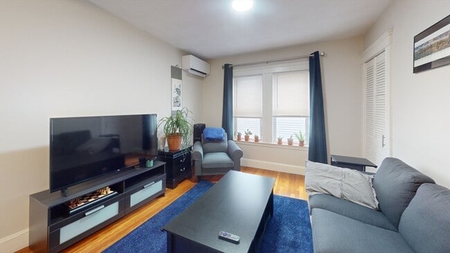 Photo - 37 Willis Ave Unit 1