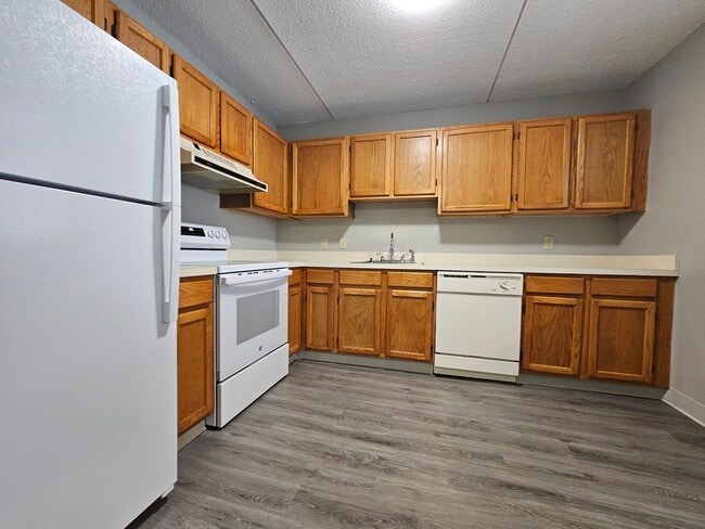 Building Photo - 30 Harbor Point Blvd Unit 1