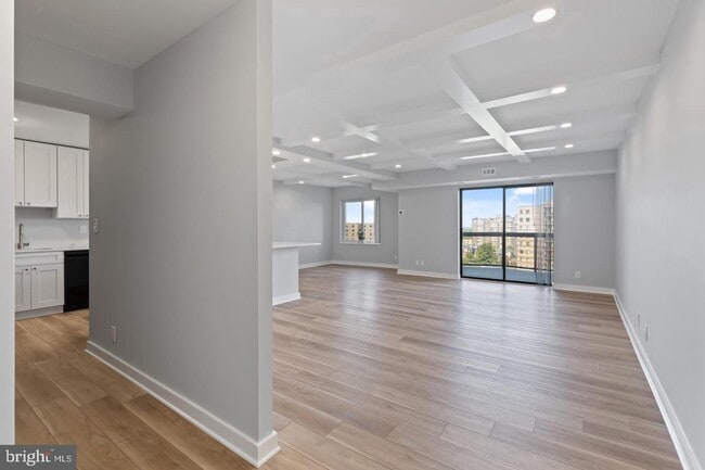 Entrance of the Unit - 8370 Greensboro Dr Unit #1009