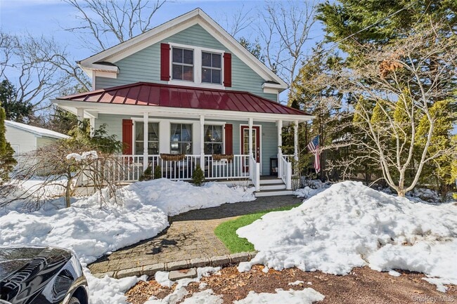 38 Baycrest Ave