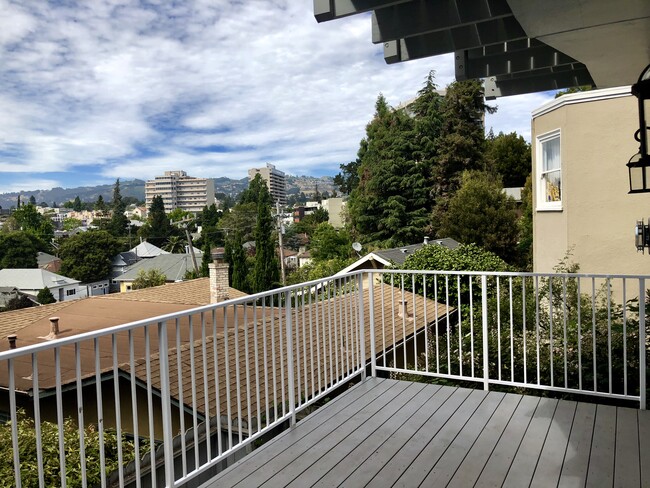 Photo - 661 Fairmount Ave