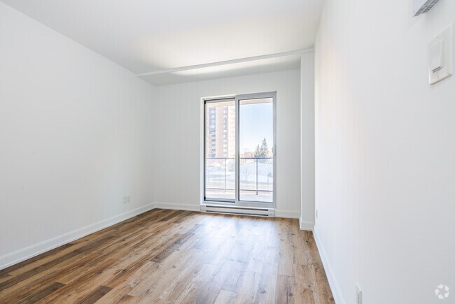 1BR, 1BA - 684SF - Bedroom - Habitation St-Laurent