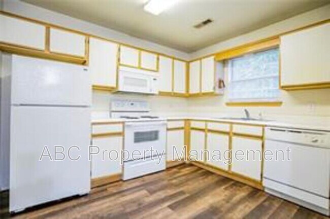 Photo - 46 Locust St