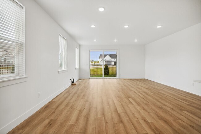 Photo - Move-In Ready Elegance - 4 Bedrooms! Pet Friendly!