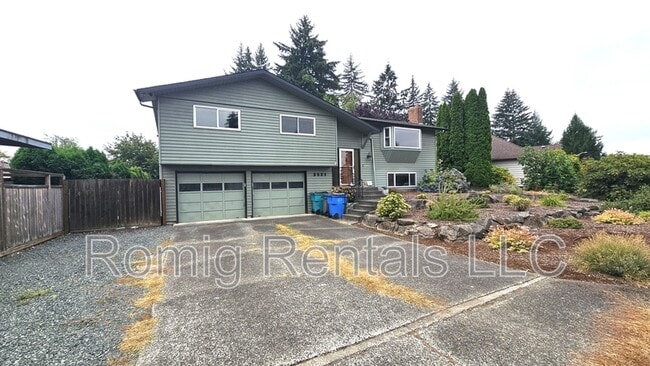 2521 NE 47th St