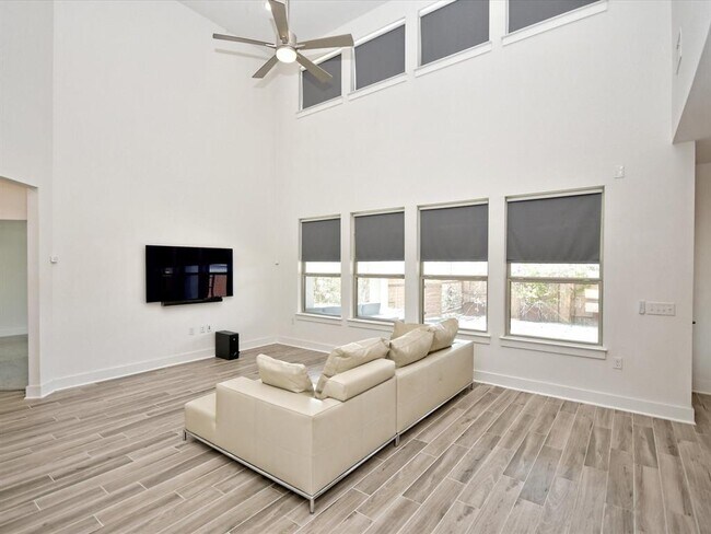 Photo - 8608 Bestride Bend