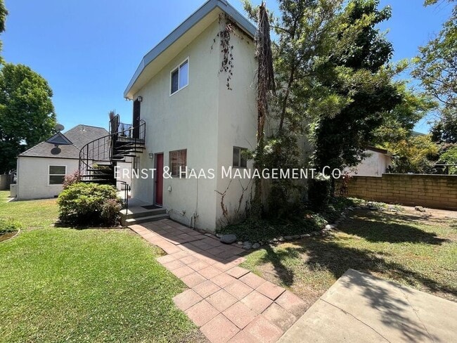 Building Photo - 4107 E 14th St Rental