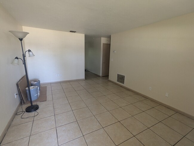 Photo - 1062 Orienta Ave