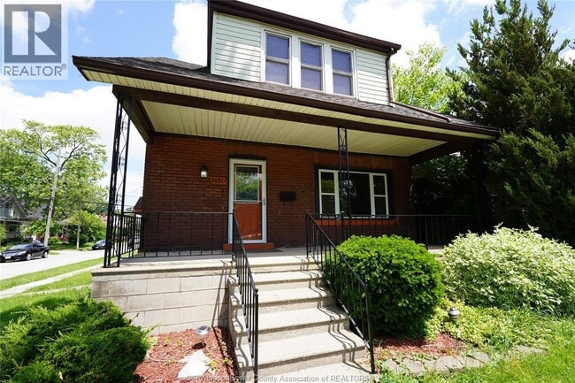 Photo - 1450 Bruce Ave