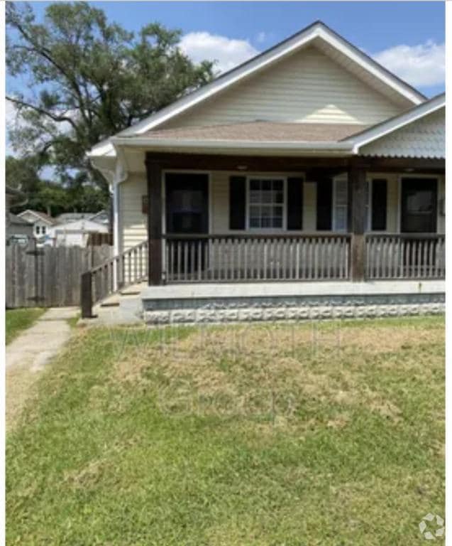 Building Photo - 4006 E 10th St Rental