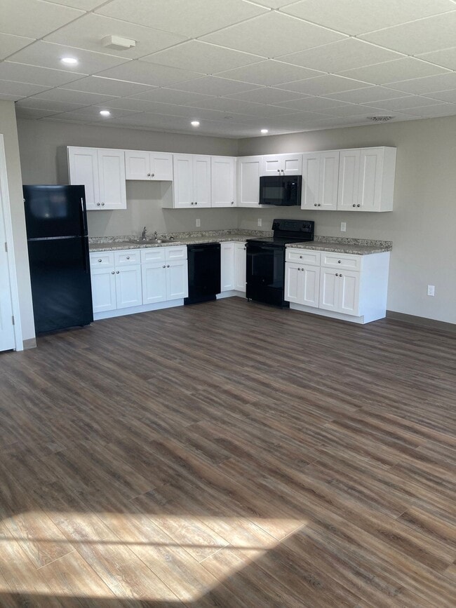 Building Photo - 50 Church St Unit 9