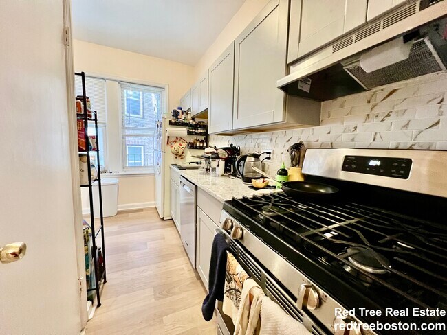 Photo - 1706 Commonwealth Ave