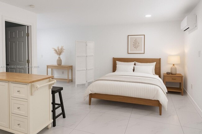 Photo - 670X SW 28th Terrace