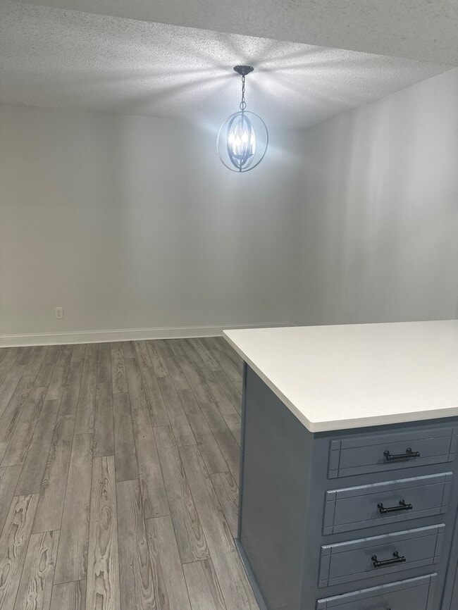 Photo - Beautifully Remodeled 4Bed/2.5Bath Townhome