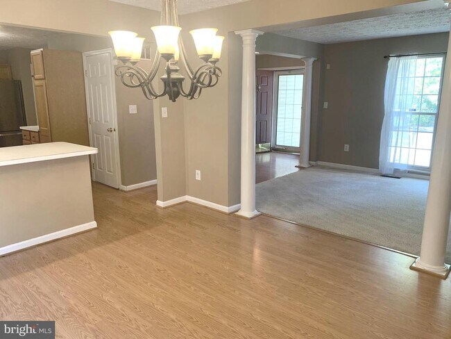 Photo - 7931 Carriage Dr