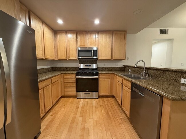 Photo - Beautiful Upscale and Modern 2 Bedroom 2 B...