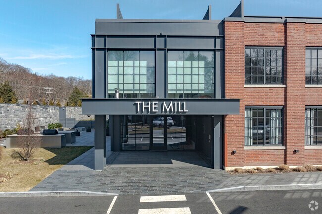 41 Richmondville Ave - The Mill
