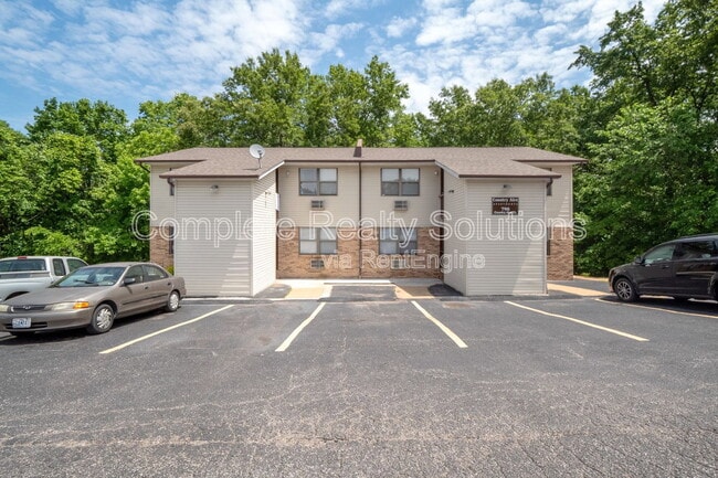 Building Photo - 790 Country Aire Ct Unit 103