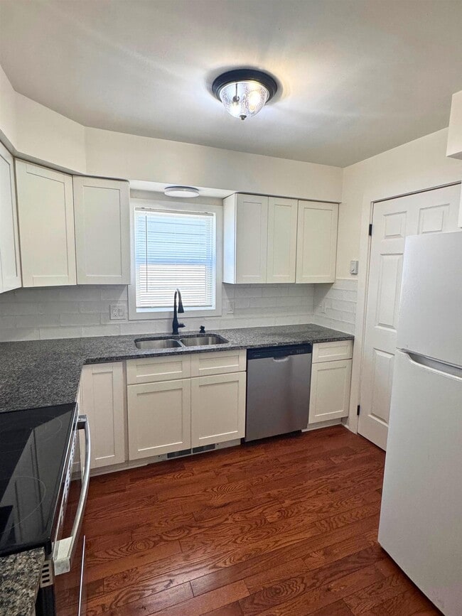 Photo - 123 Orient Ave
