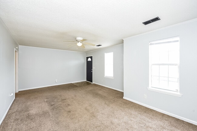 Photo - Charming 3-Bedroom Cayce Home